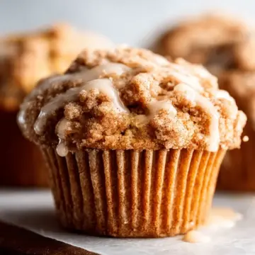 Apple Cinnamon Crumb Muffins