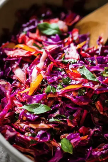 Turkish Red Cabbage Salad