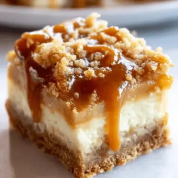 Caramel Apple Cheesecake Bars
