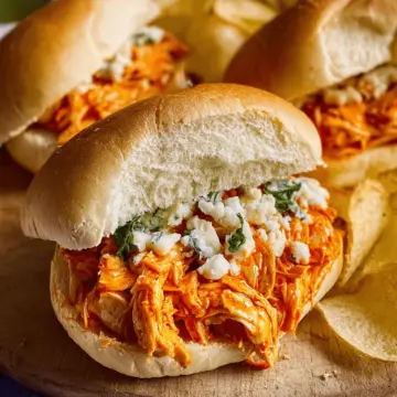Slow Cooker Buffalo Chicken Sandwiches