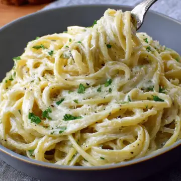 Creamy Garlic Pasta